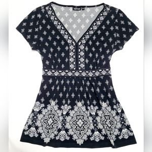 APT. 9 Women's Size S Blouse Top Geometric Print V-neck Flared Shirt